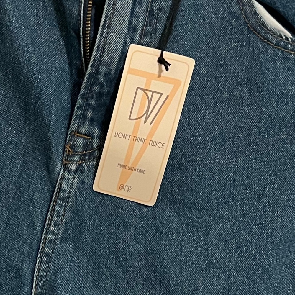 New - Picture 4 of 4